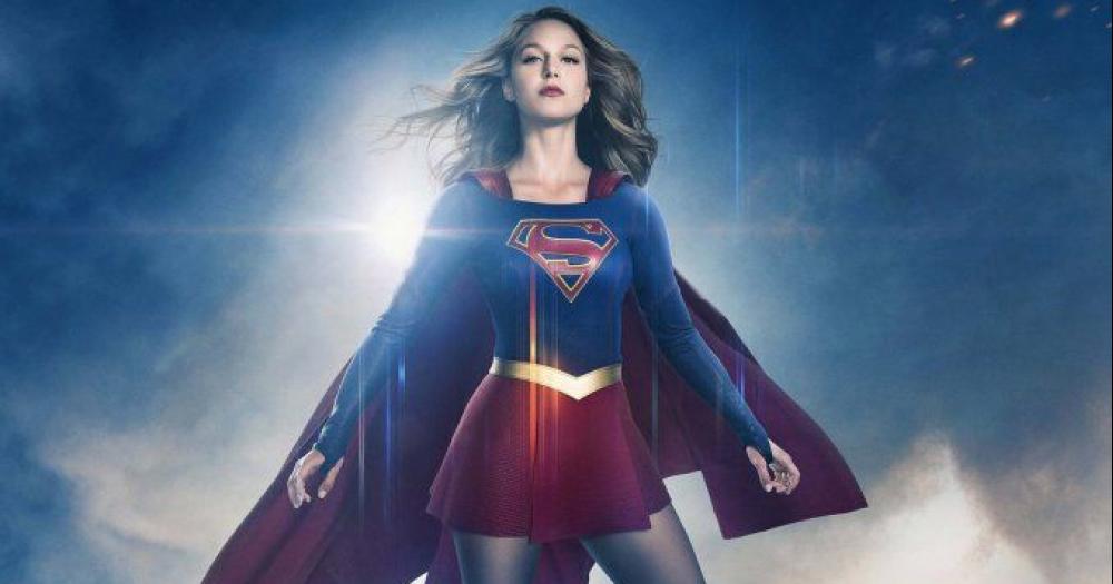 Supergirl: Criadora da série abandona produção executiva