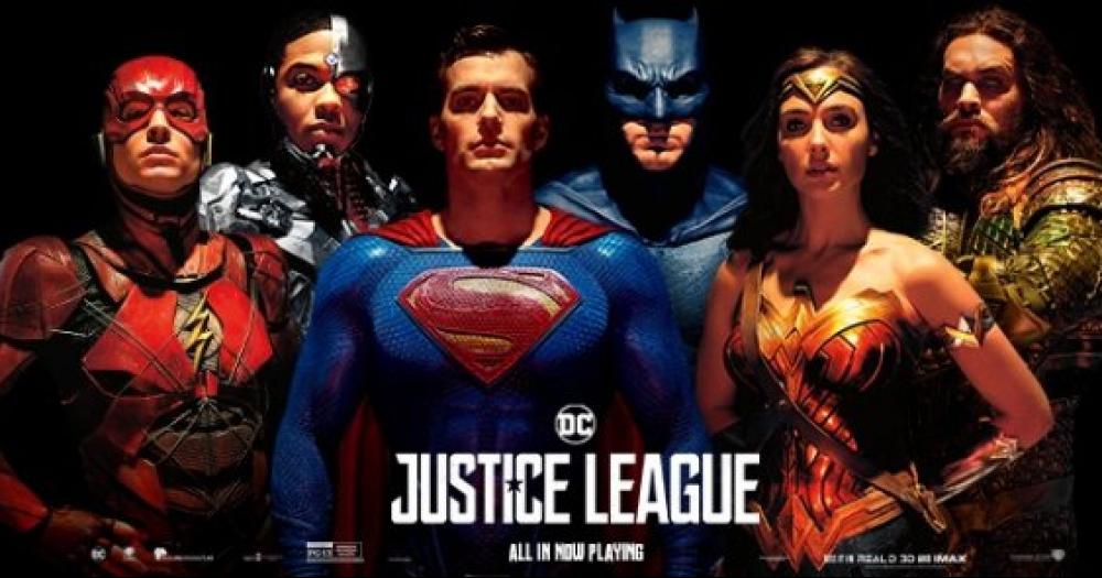 Superman se junta a equipe em cartaz oficial de Liga da Justiça