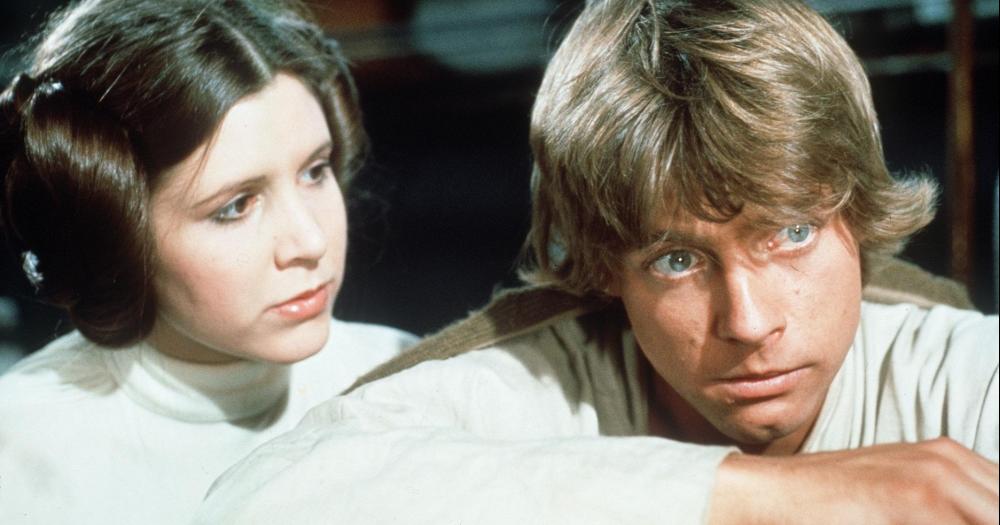 Mark Hamill presta homenagem a Carrie Fisher