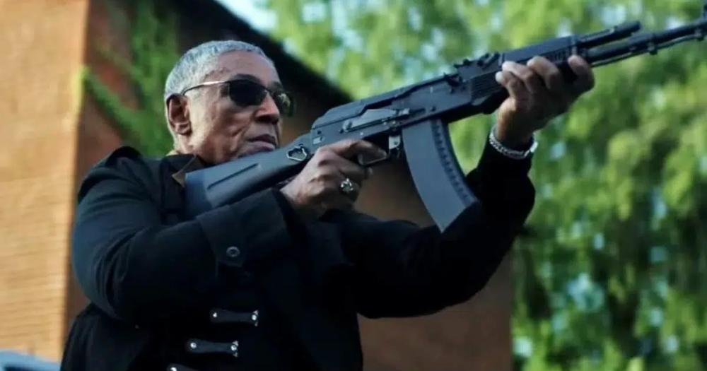 Giancarlo Esposito brinca com fãs do filme Capitão América