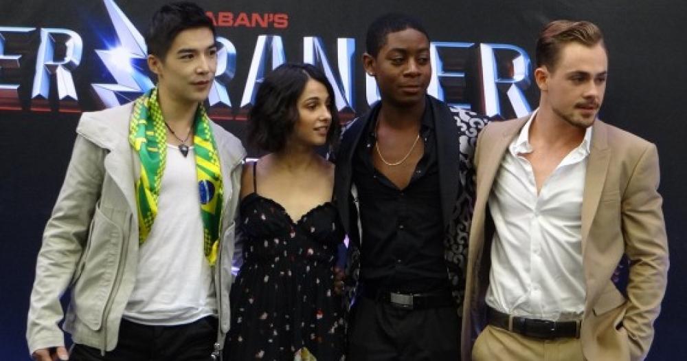 CCXP 2016: Elenco de Power Rangers faz coletiva de imprensa